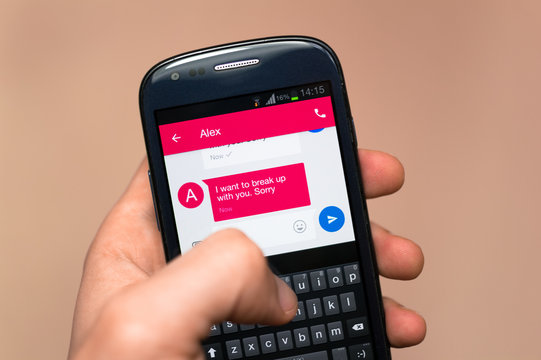 dating app break up via text