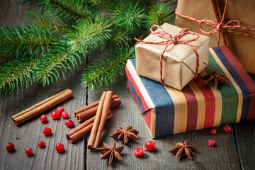 Obraz na płótnie Canvas Christmas gift box with decoration