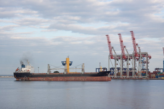 bulck ship and cranes  in sea port 