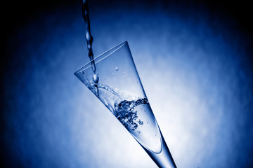 water splashes in a glass
