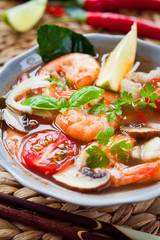 Tom Yum goong nam sai ต้มยำกุ้งน้ำใส  -  Thai prawn famous soup.
