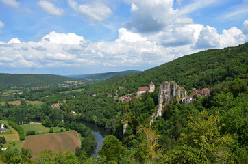 Obraz premium Village préféré des Français: Saint-Cirq Lapopie