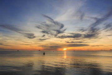 Obraz premium Wonderful clouds over the sea, sunrise at the sea.
