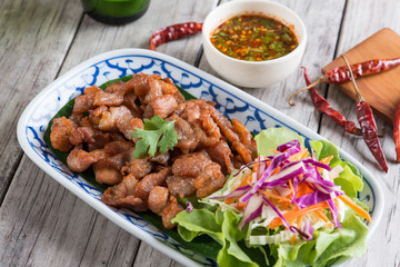 Deep fried pork with garlic and salt with Spicy Dipping Sauce