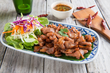 Deep fried pork with garlic and salt with Spicy Dipping Sauce
