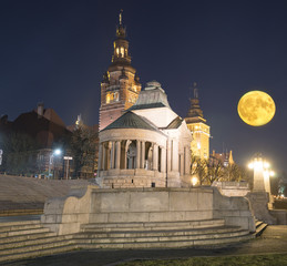 Old Town in Szczecin in the light of the super moon - obrazy, fototapety, plakaty