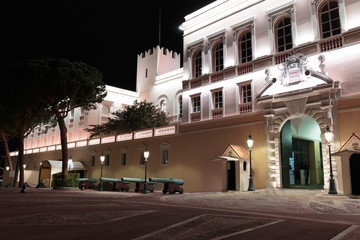 Fototapeta na wymiar Prince's Palace in Monaco at night