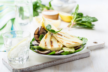 Grilled halloumi salad with eggplant and zucchini