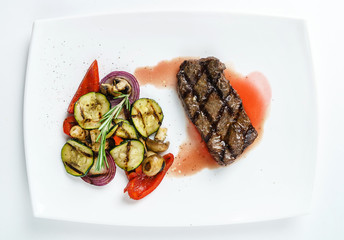 steak with vegetables