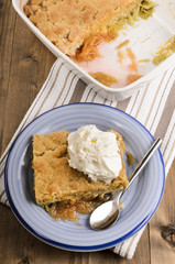 rhubarb crumble cake with whipped cream