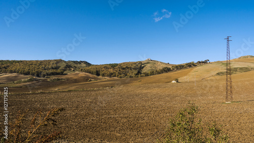500_F_127175825_od3v9Rl3qabnEfdX7y6VdiJuMixN0t6e.jpg