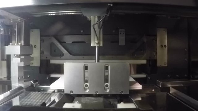 working industrial three side trimming machine