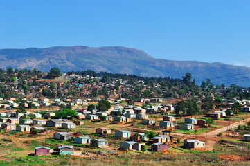 Obraz premium Sud Africa, 01/10/2009: vista di Sabie, una città forestale sulle rive del fiume Sabie nella vera provincia dello Mpumalanga 