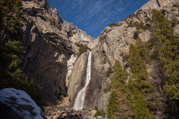 Fototapeta na wymiar El Capitan in Yosemite valley, California, USA