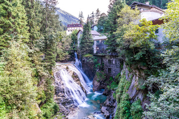 Wasserfall oberhalb des Kurortes Bad Gastein im Salzburger Land in &Ouml;sterreich