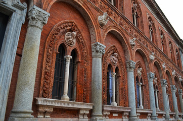 Fototapeta na wymiar Ancient architecture, old building, Milan, Italy