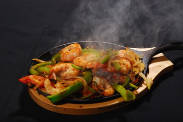 Sizzling  shrimps fajitas