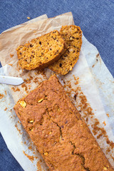 carrot cake with apples and walnuts
