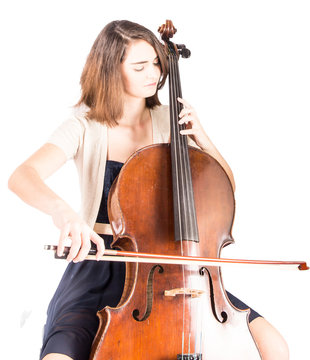 Junge Cellistin