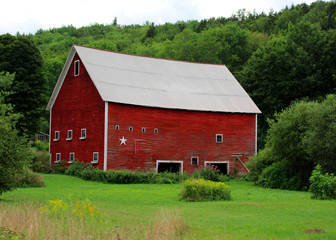 Old barn in Vermont © Karoline