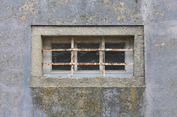 Vergittertes Fenster