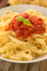 Tagliatelle con sugo all'amatriciana