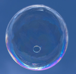 Kleine zerplatzende Kunstwerke