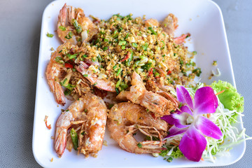 Thai-Style Stir-Fried Shrimp with Chili and Salt