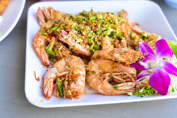Stir-Fried Shrimp with Chili and Salt © panithi33
