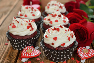 Sweet romantic cupcakes for Valentine's Day
