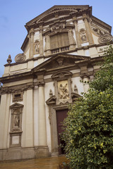 Fototapeta na wymiar Милан. Церковь Сан-Джузеппе.