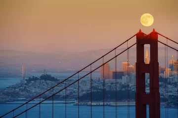 Gordijnen Full Moon Rising over Golden Gate Bridge © phitha