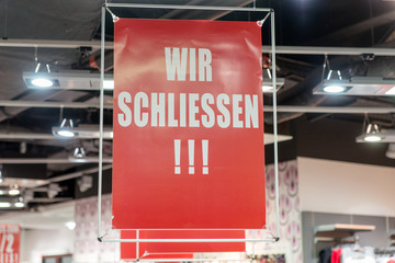 Wir schliessen!!!