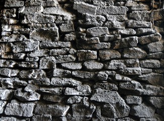 Стена из старых камней