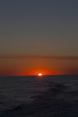 Fototapeta premium Tramonto in mare