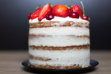 naked fruit cake homemade rustic wedding colorful red