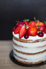 naked fruit cake homemade rustic wedding colorful red