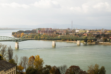Obraz premium Bridge over the Danube