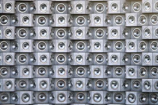 Wall of musical speakers. 3d illustration