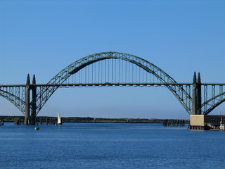 Fototapeta na wymiar Yaquina Bay Bridge Oregon