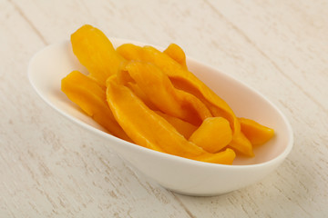 Dry mango chips