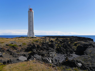 Fototapeta na wymiar Leuchtturm Malarrif auf der Halbinsel Snæfellsnes in Islands