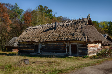 Fototapeta na wymiar Traditionelle ukrainische Häuser