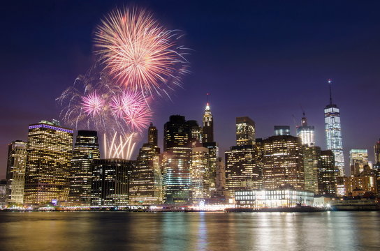 Fototapeta Firework over Manhattan island, New York