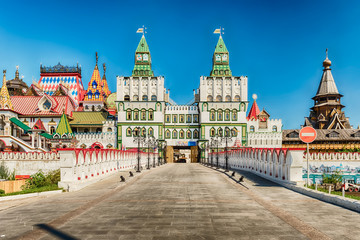 Fototapeta na wymiar The iconic complex Izmailovskiy Kremlin in Moscow, Russia