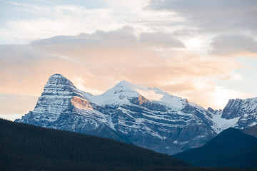 Fototapeta premium Canadian Rockies at Sunset