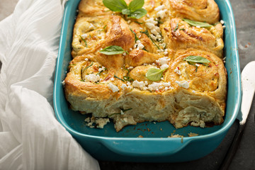 Cheese rolls with herbs