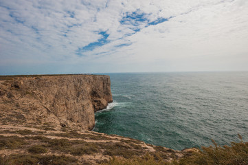 Fototapeta na wymiar Portugal,最南端の岬,Sagresの断崖/ Sagres の目もくらむ断崖絶壁、 