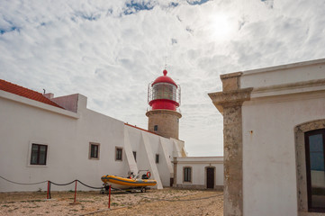 Portugalの最南端Sagresの岬に建つ灯台/...