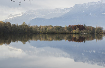 Lac de Sainte Hélène - Savoie.